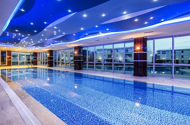 اطلالة بحر - مجمع بخدمات 5 نجوم - دوبلكس 3 غرفة وصالة - في منطقة كارجي جاك الجبلية / الانيا 