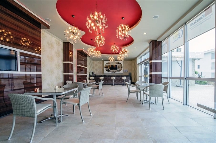 اطلالة بحر - مجمع بخدمات 5 نجوم - دوبلكس 3 غرفة وصالة - في منطقة كارجي جاك الجبلية / الانيا 