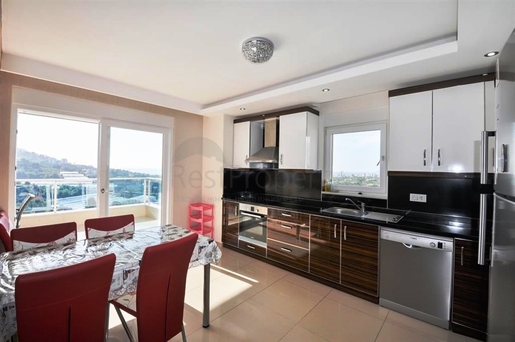 اطلالة بحر - مجمع بخدمات 5 نجوم - دوبلكس 3 غرفة وصالة - في منطقة كارجي جاك الجبلية / الانيا 