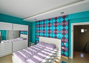 اطلالة بحر - مجمع بخدمات 5 نجوم - دوبلكس 3 غرفة وصالة - في منطقة كارجي جاك الجبلية / الانيا 