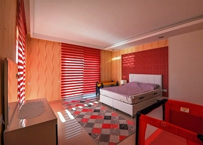 اطلالة بحر - مجمع بخدمات 5 نجوم - دوبلكس 3 غرفة وصالة - في منطقة كارجي جاك الجبلية / الانيا 