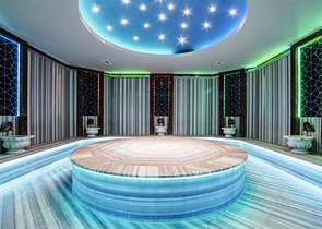 اطلالة بحر - مجمع بخدمات 5 نجوم - دوبلكس 3 غرفة وصالة - في منطقة كارجي جاك الجبلية / الانيا 