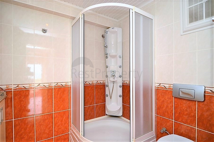 سعر مميز جدا - اطلالة بحر كاملة - شقة غرفتين وصالة في الانيا 