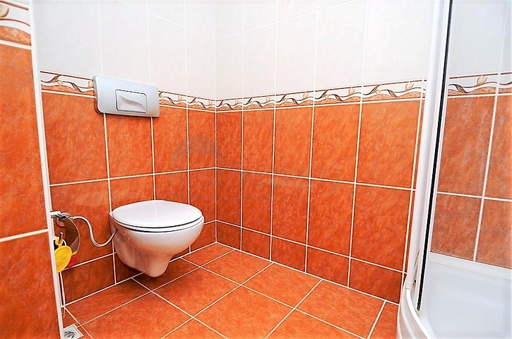 سعر مميز جدا - اطلالة بحر كاملة - شقة غرفتين وصالة في الانيا 