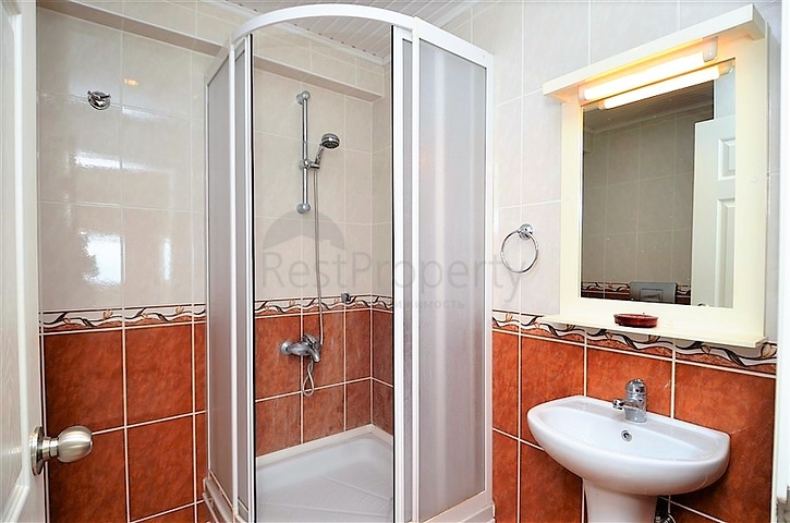 سعر مميز جدا - اطلالة بحر كاملة - شقة غرفتين وصالة في الانيا 