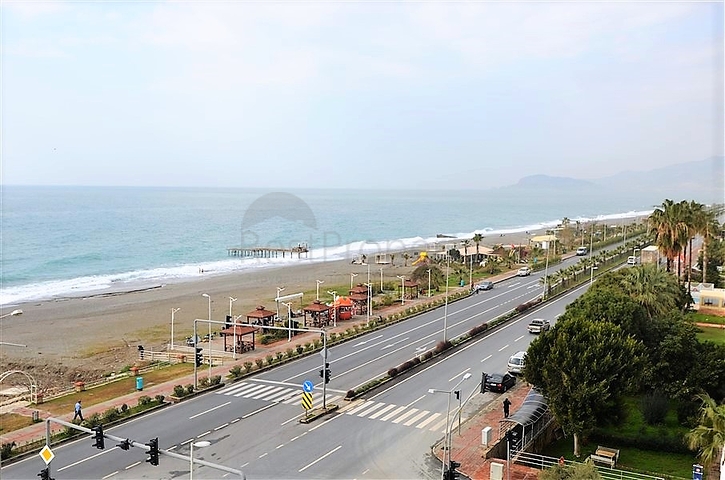 سعر مميز جدا - اطلالة بحر كاملة - شقة غرفتين وصالة في الانيا 