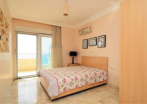 سعر مميز جدا - اطلالة بحر كاملة - شقة غرفتين وصالة في الانيا 