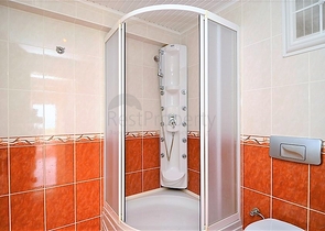 سعر مميز جدا - اطلالة بحر كاملة - شقة غرفتين وصالة في الانيا 