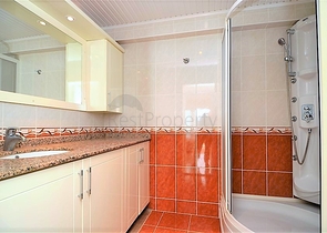 سعر مميز جدا - اطلالة بحر كاملة - شقة غرفتين وصالة في الانيا 