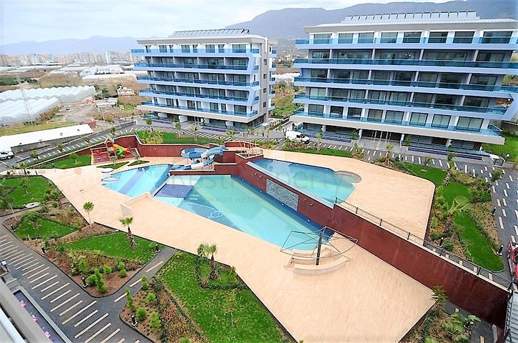 شقة دوبلكس باطلالة مفتوحة ، ضمن مجمع سكني بخدمات متكاملة قريب من البحر في كارجي جاك / الانيا