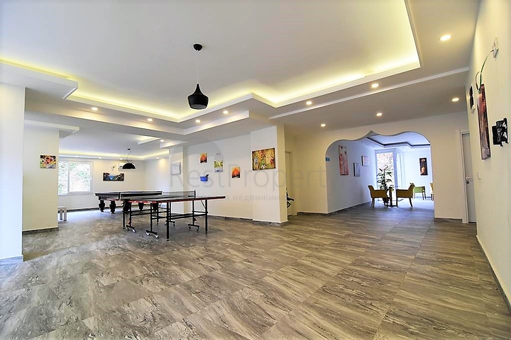 دوبلكس تصميم 4+1 في مجمع حديث ذو بنية تحتية ممتازة ، في كاستل / الانيا