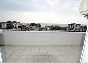 دوبلكس تصميم 4+1 في مجمع حديث ذو بنية تحتية ممتازة ، في كاستل / الانيا