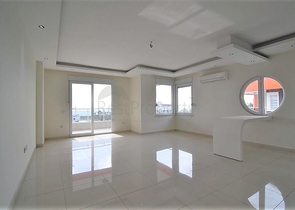 دوبلكس تصميم 4+1 في مجمع حديث ذو بنية تحتية ممتازة ، في كاستل / الانيا