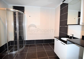 دوبلكس تصميم 4+1 في مجمع حديث ذو بنية تحتية ممتازة ، في كاستل / الانيا