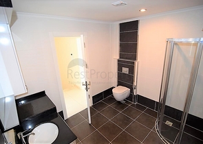 دوبلكس تصميم 4+1 في مجمع حديث ذو بنية تحتية ممتازة ، في كاستل / الانيا