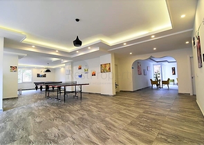 دوبلكس تصميم 4+1 في مجمع حديث ذو بنية تحتية ممتازة ، في كاستل / الانيا