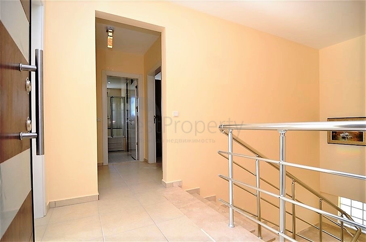 بنتهاوس مفروشة بتصميم ثلاث غرف وصالة ضمن مجمع حديث في مهموتلار / الانيا 