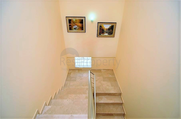 بنتهاوس مفروشة بتصميم ثلاث غرف وصالة ضمن مجمع حديث في مهموتلار / الانيا 