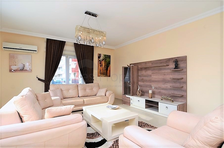 بنتهاوس مفروشة بتصميم ثلاث غرف وصالة ضمن مجمع حديث في مهموتلار / الانيا 