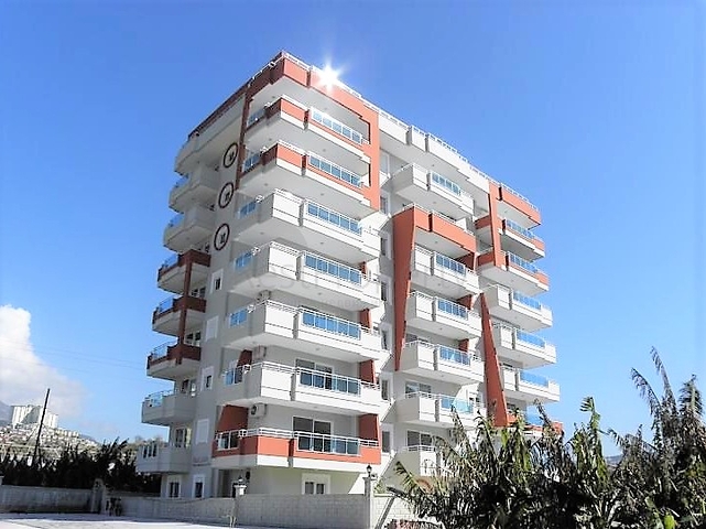 بنتهاوس مفروشة بتصميم ثلاث غرف وصالة ضمن مجمع حديث في مهموتلار / الانيا 