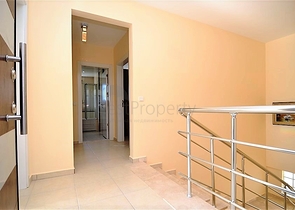 بنتهاوس مفروشة بتصميم ثلاث غرف وصالة ضمن مجمع حديث في مهموتلار / الانيا 