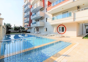 بنتهاوس مفروشة بتصميم ثلاث غرف وصالة ضمن مجمع حديث في مهموتلار / الانيا 