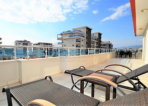 بنتهاوس مفروشة بتصميم ثلاث غرف وصالة ضمن مجمع حديث في مهموتلار / الانيا 