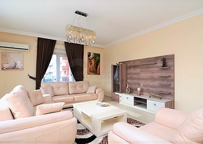 بنتهاوس مفروشة بتصميم ثلاث غرف وصالة ضمن مجمع حديث في مهموتلار / الانيا 