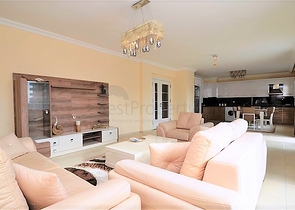 بنتهاوس مفروشة بتصميم ثلاث غرف وصالة ضمن مجمع حديث في مهموتلار / الانيا 