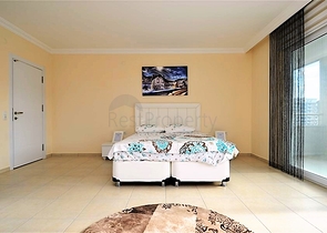 بنتهاوس مفروشة بتصميم ثلاث غرف وصالة ضمن مجمع حديث في مهموتلار / الانيا 