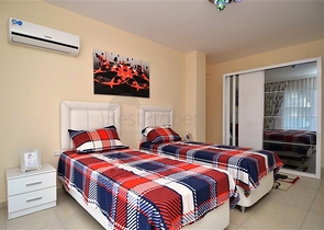 بنتهاوس مفروشة بتصميم ثلاث غرف وصالة ضمن مجمع حديث في مهموتلار / الانيا 