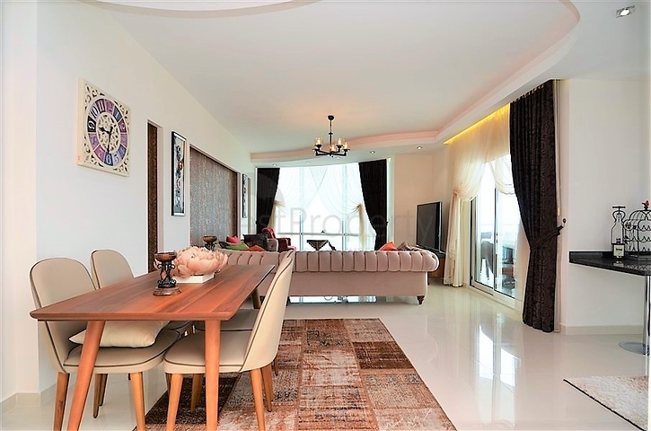 غرفتين وصالة فاخرة في اول صف على البحر ضمن مهموتلار / الانيا 