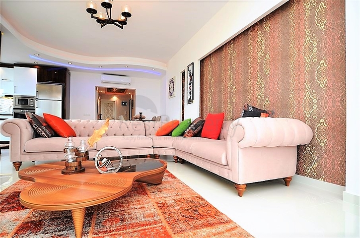 غرفتين وصالة فاخرة في اول صف على البحر ضمن مهموتلار / الانيا 