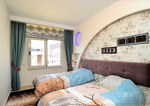 غرفتين وصالة فاخرة في اول صف على البحر ضمن مهموتلار / الانيا 