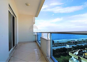 غرفتين وصالة فاخرة في اول صف على البحر ضمن مهموتلار / الانيا 