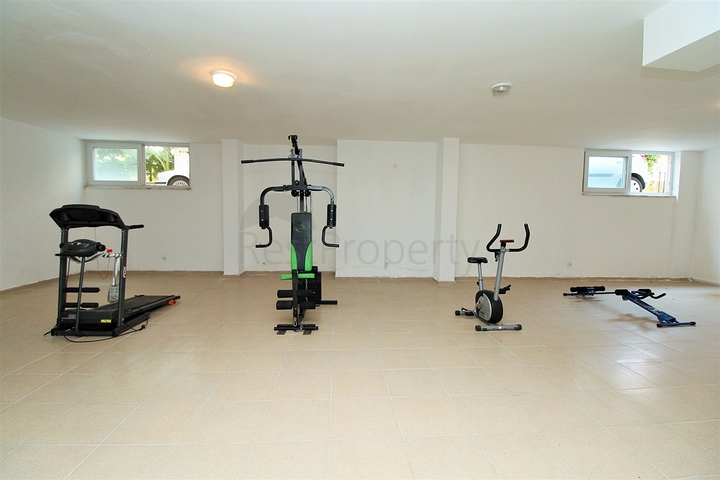 شقة دوبكلس مؤثثة في محمودلار / الانيا