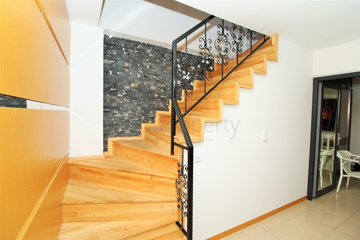 شقة دوبكلس مؤثثة في محمودلار / الانيا