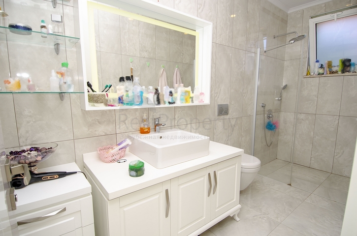 فيلا فاخرة 4 + 1 مع أثاث في دوشيم التي أنطاليا