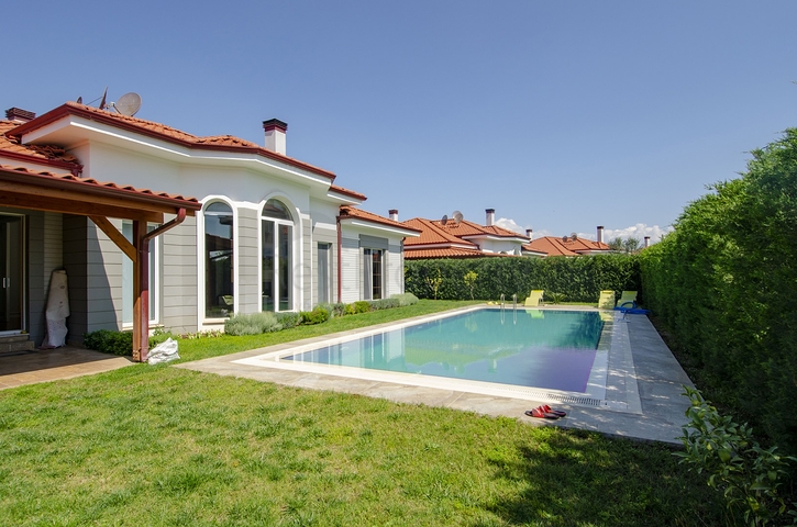 فيلا فاخرة 4 + 1 مع أثاث في دوشيم التي أنطاليا