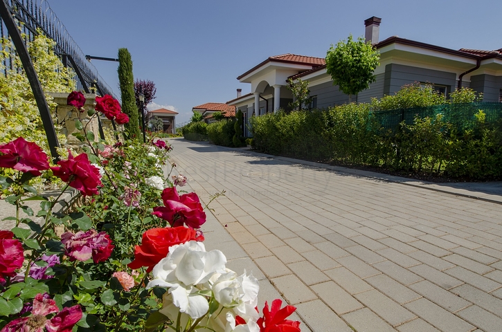 فيلا فاخرة 4 + 1 مع أثاث في دوشيم التي أنطاليا