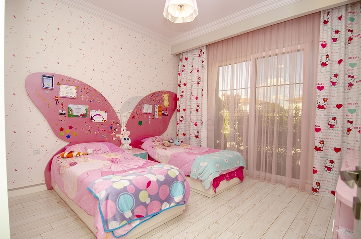 فيلا فاخرة 4 + 1 مع أثاث في دوشيم التي أنطاليا