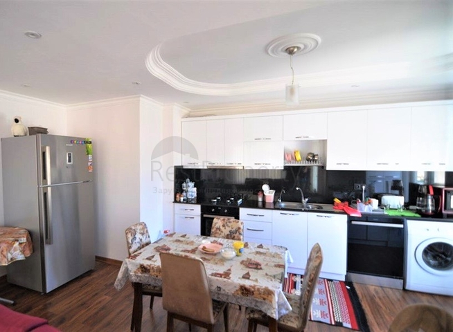 سعر مخفض - شقة ثلاث غرف وصالة ضمن مجمع  سكني في جيكجلي / الانيا 