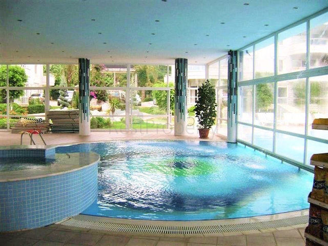 سعر مخفض - شقة ثلاث غرف وصالة ضمن مجمع  سكني في جيكجلي / الانيا 