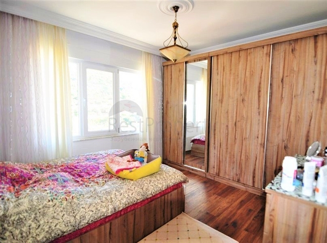 سعر مخفض - شقة ثلاث غرف وصالة ضمن مجمع  سكني في جيكجلي / الانيا 