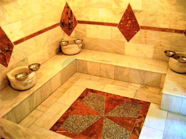 سعر مخفض - شقة ثلاث غرف وصالة ضمن مجمع  سكني في جيكجلي / الانيا 