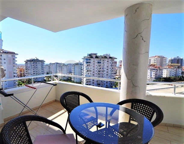 سعر مخفض - شقة ثلاث غرف وصالة ضمن مجمع  سكني في جيكجلي / الانيا 