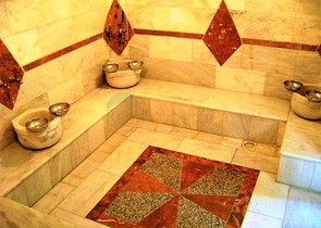 سعر مخفض - شقة ثلاث غرف وصالة ضمن مجمع  سكني في جيكجلي / الانيا 