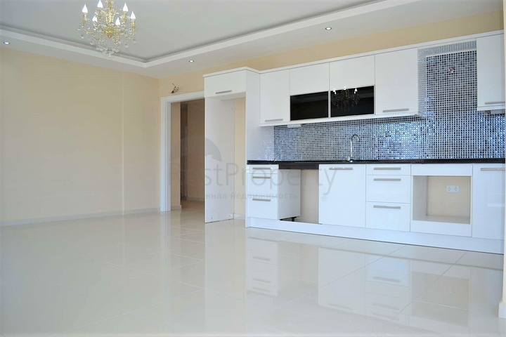 شقة ثلاث غرف وصالة ضمن مجمع فاخر في منطقة مركزية في الانيا - مهموتلار 