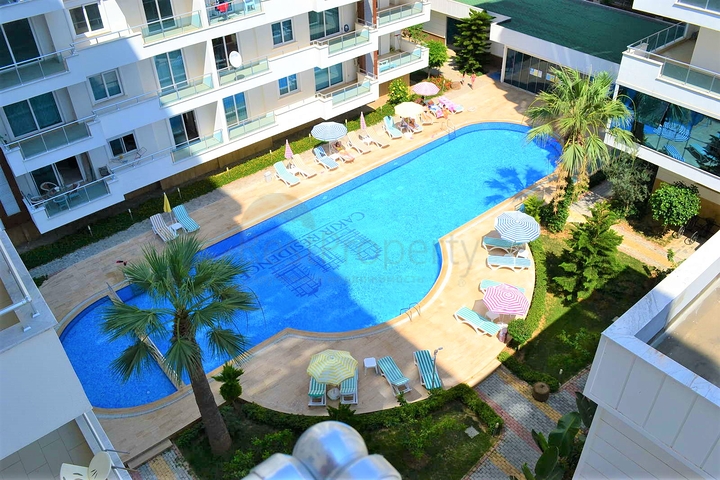 شقة ثلاث غرف وصالة ضمن مجمع فاخر في منطقة مركزية في الانيا - مهموتلار 