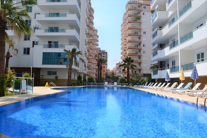 شقة ثلاث غرف وصالة ضمن مجمع فاخر في منطقة مركزية في الانيا - مهموتلار 